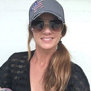 Meet your Posher, Nicolle